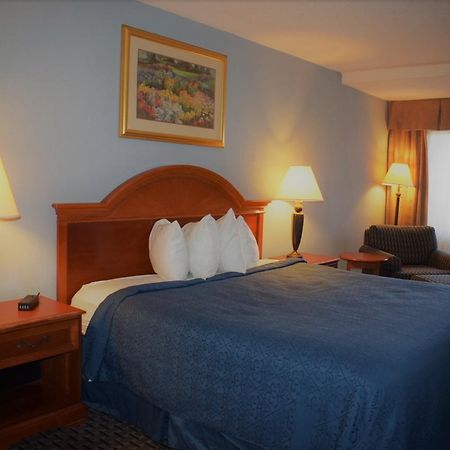 Texas Inn & Suites Denton Zewnętrze zdjęcie