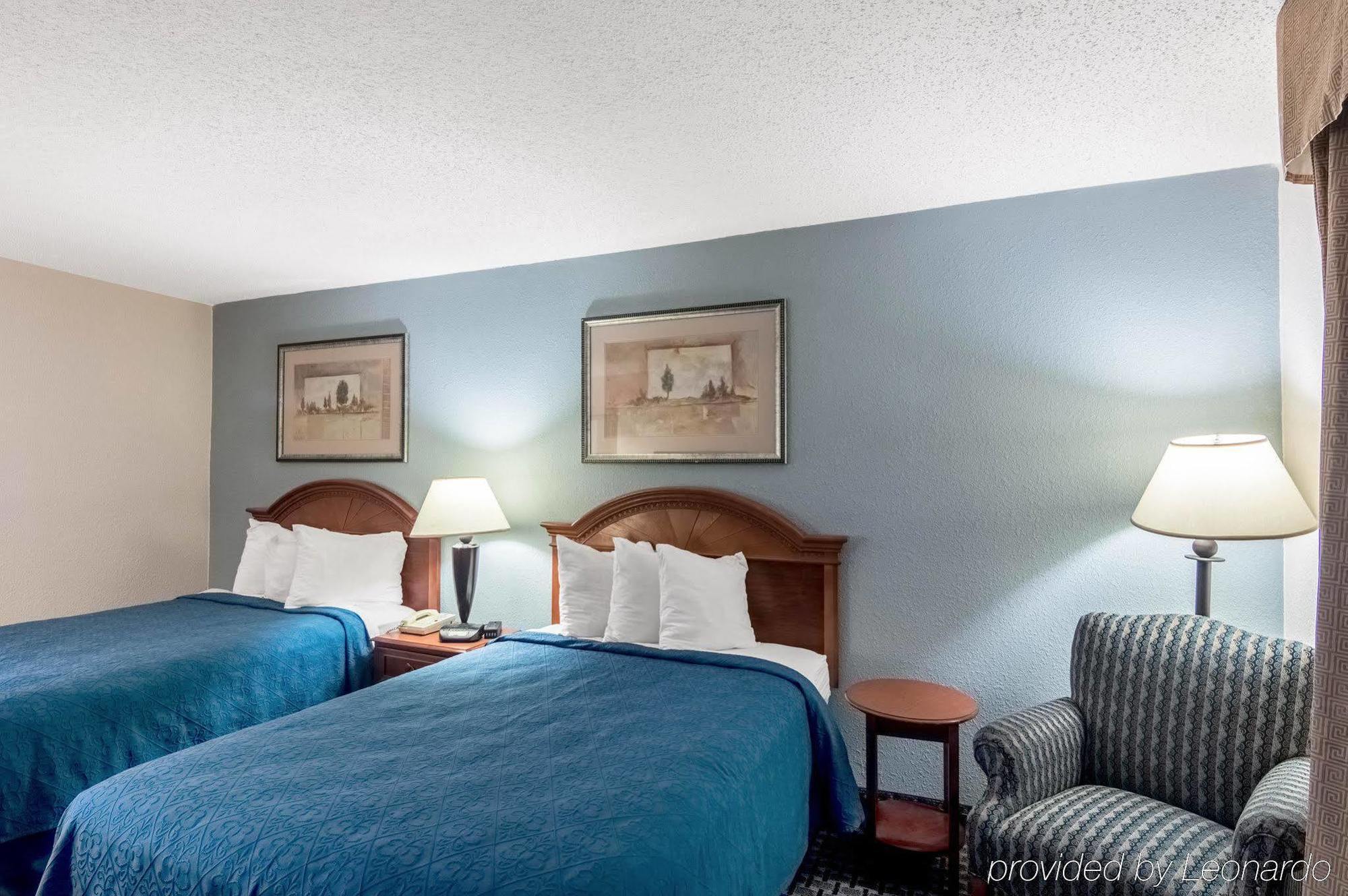 Texas Inn & Suites Denton Zewnętrze zdjęcie