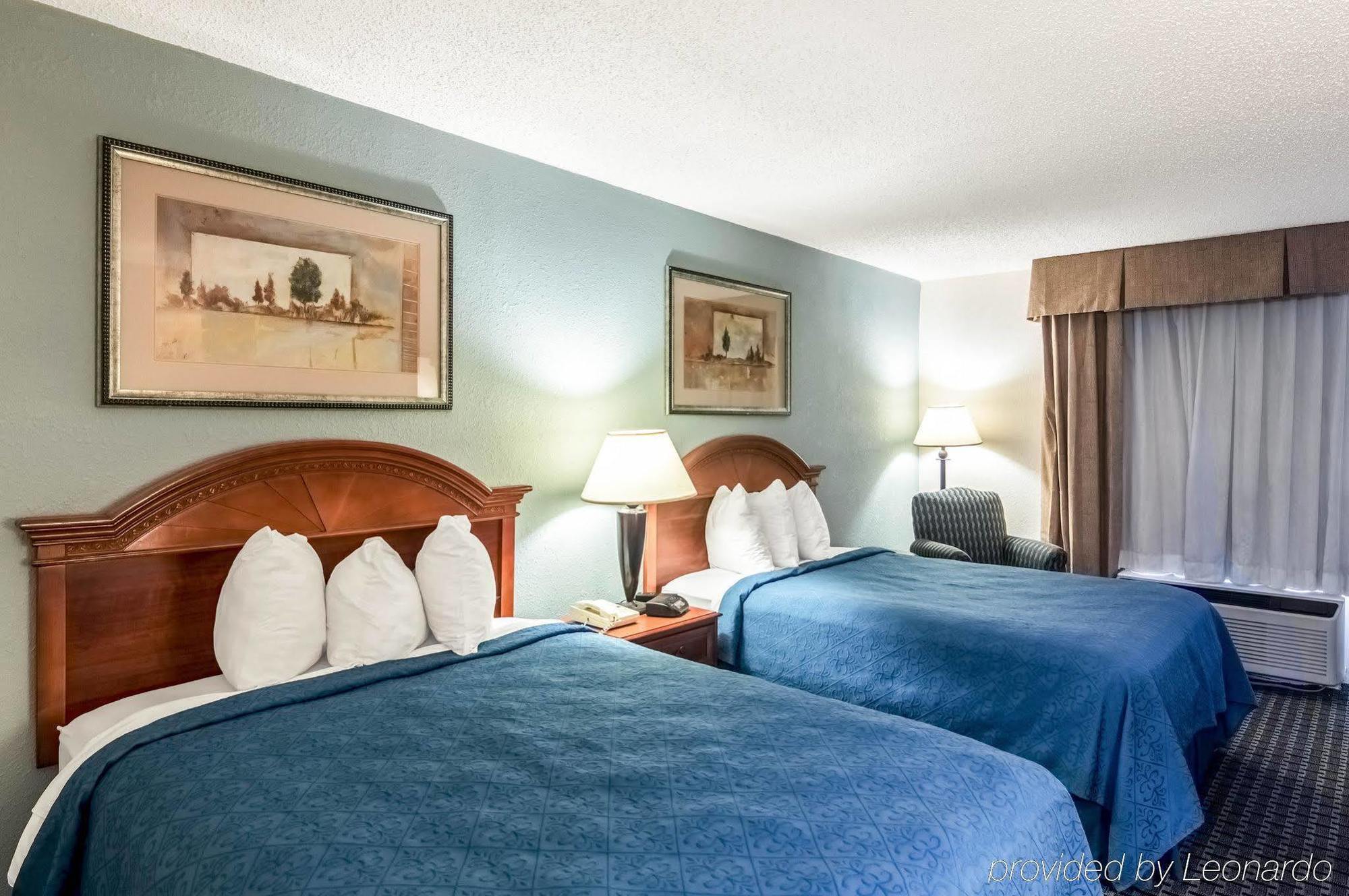 Texas Inn & Suites Denton Zewnętrze zdjęcie