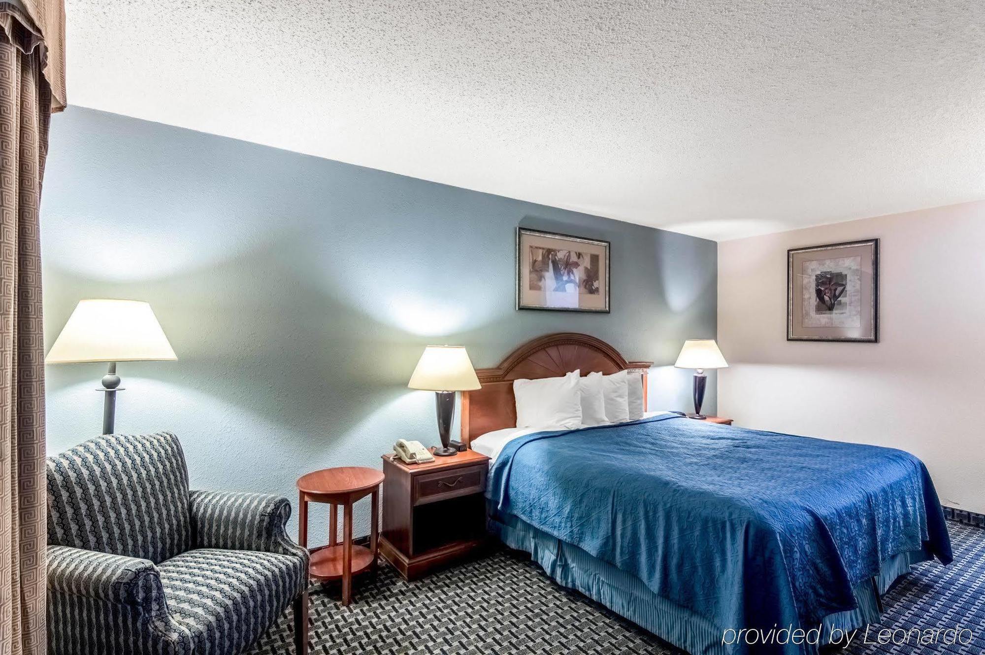 Texas Inn & Suites Denton Zewnętrze zdjęcie