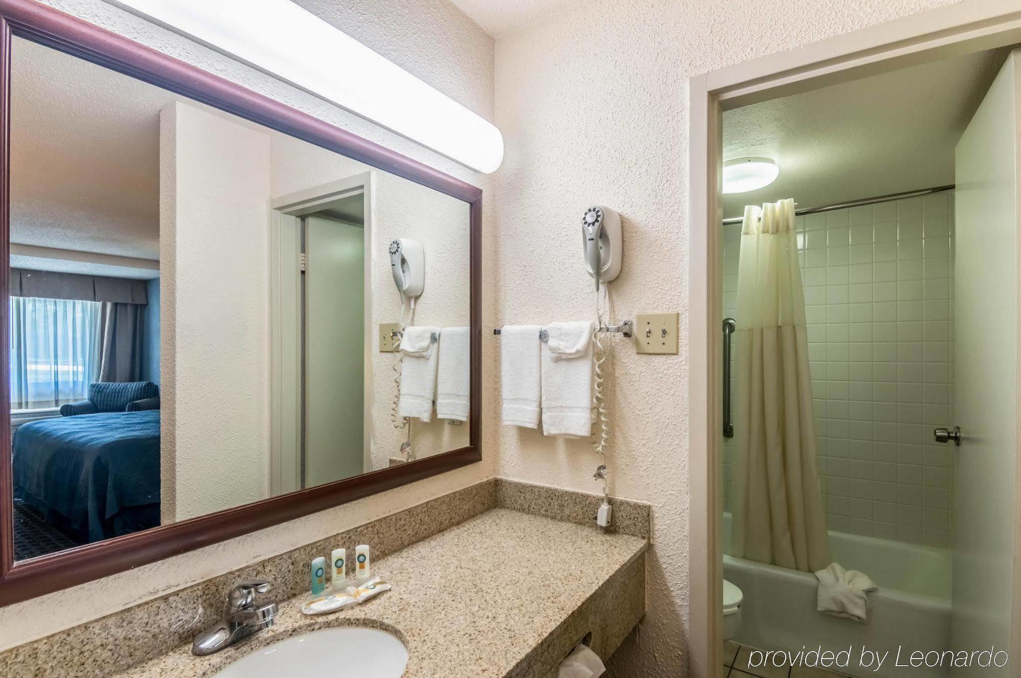 Texas Inn & Suites Denton Zewnętrze zdjęcie