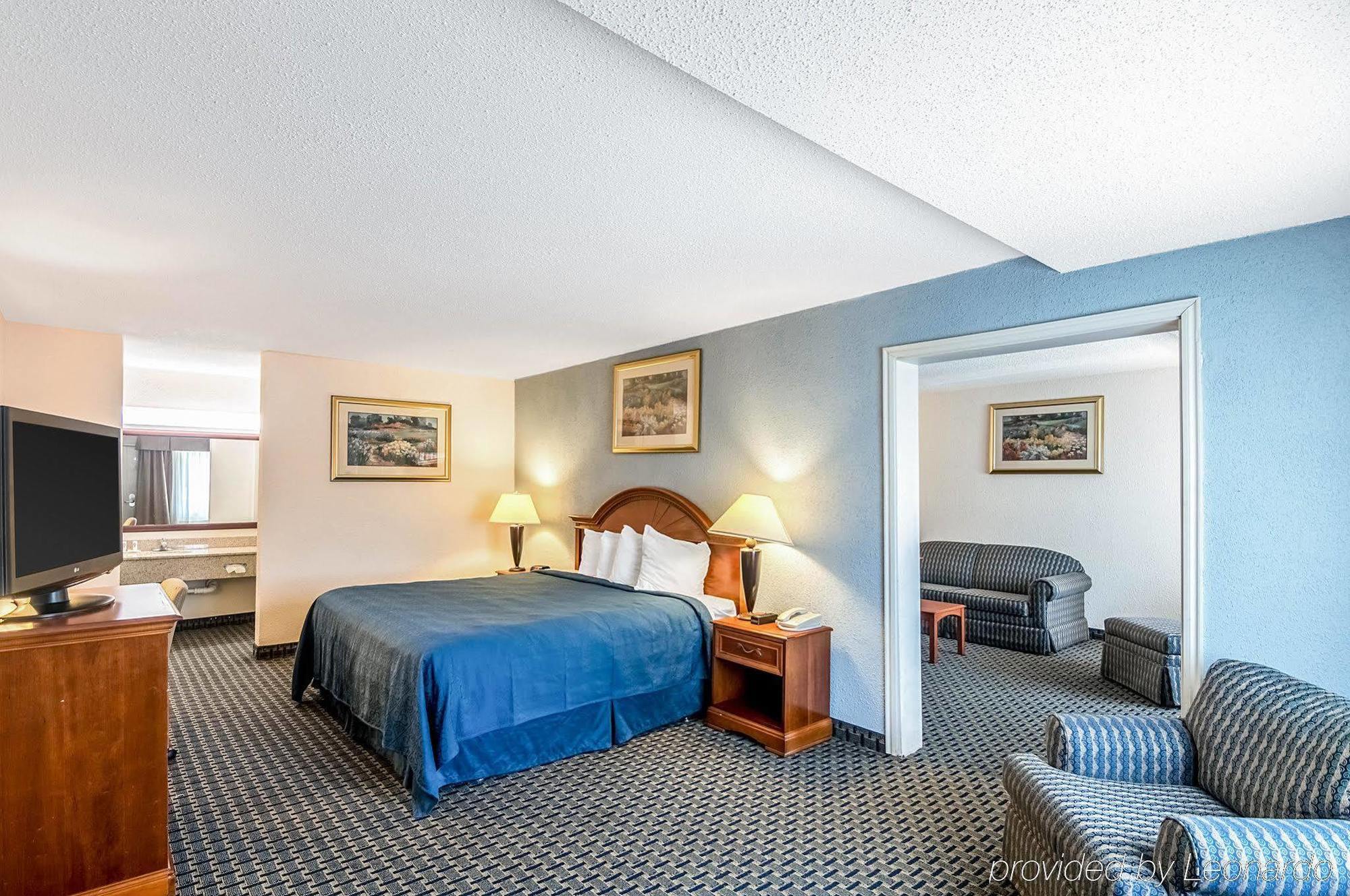 Texas Inn & Suites Denton Zewnętrze zdjęcie
