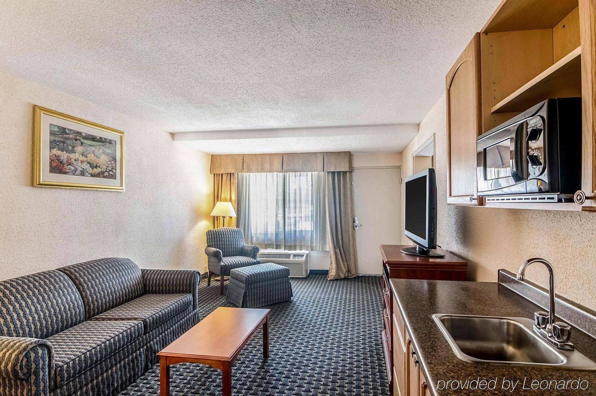 Texas Inn & Suites Denton Zewnętrze zdjęcie