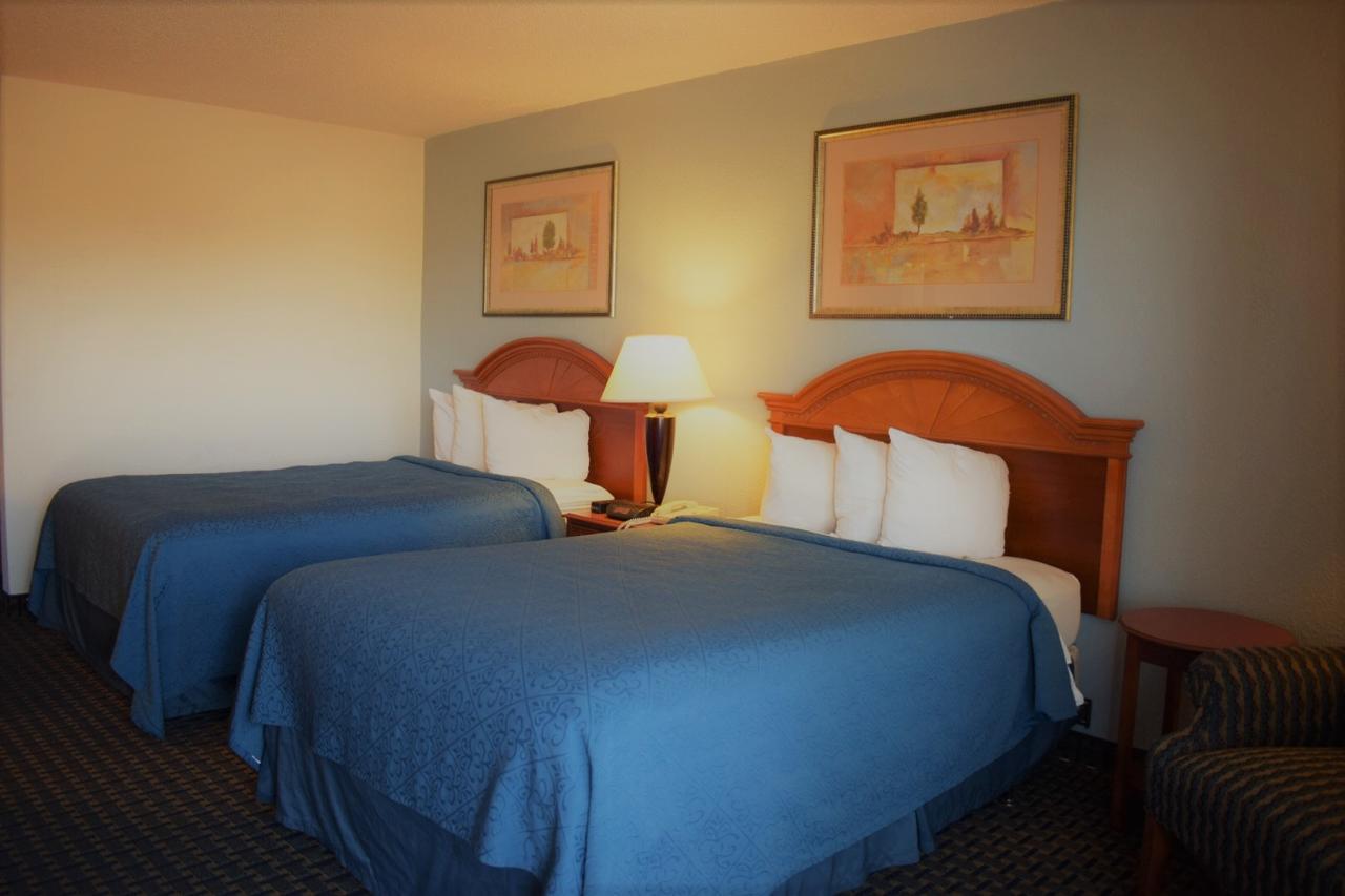 Texas Inn & Suites Denton Zewnętrze zdjęcie